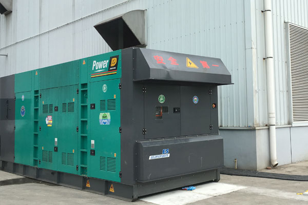 普定燃油滤清器的更换流程是怎样的？