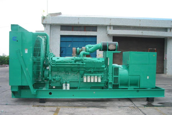 普定工厂发电机应急发电时如何更准确地检查发电机状态？