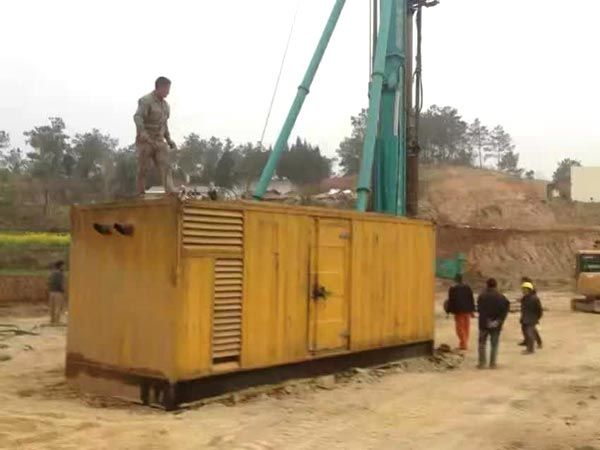 普定如何判断水冷式机油散热器密封件是否需要更换？